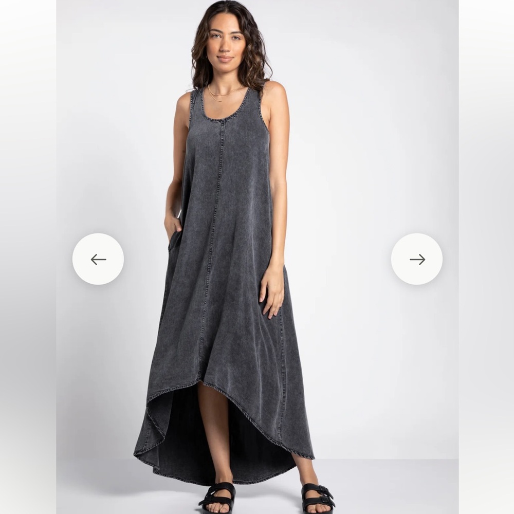 Sleeveless Charcoal Maxi Dress